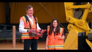 Caterpillar Chief Financial Officer Andrew Bonfield goes beyond the numbers in his visit to the Edward J. Rapp Customer & Training Center in Clayton, North Carolina.  